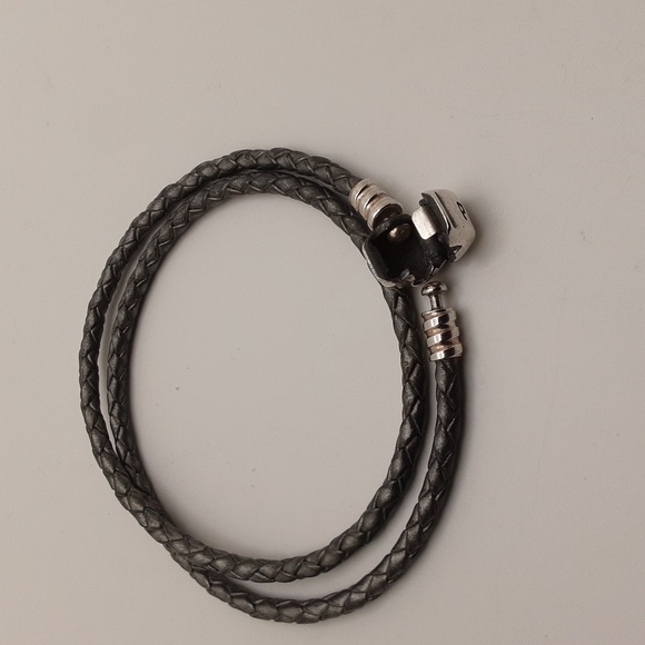 FLASH SALE Pandora Double Wrap Gray Leather Bracelet - Excellent Used Condition - Picture 5 of 8